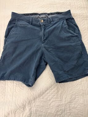Johnnie-O Nassau Wake color Flat Front 32” Men's Shorts